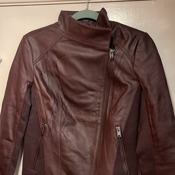 Andrew Marc Women's Asymmetrical Leather Jacket - Small - Picture 2 of 15